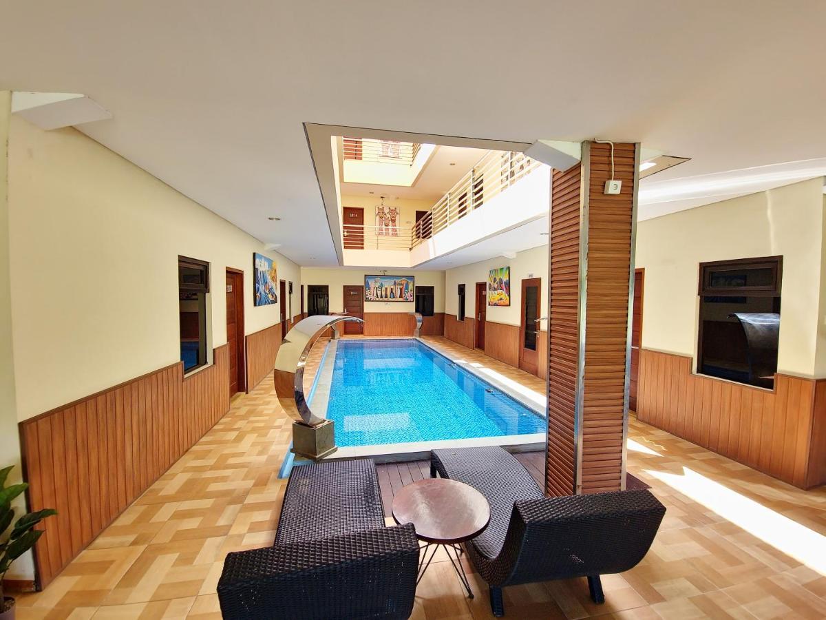 แคโรไลน์ เกสต์ เฮาส์ Hotel ชังกู ภายนอก รูปภาพ