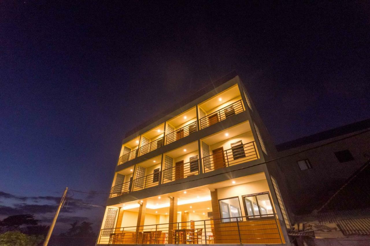 แคโรไลน์ เกสต์ เฮาส์ Hotel ชังกู ภายนอก รูปภาพ