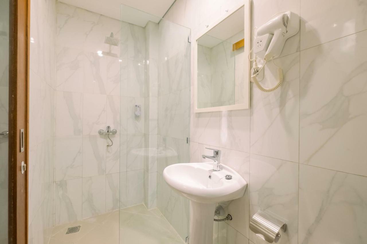 แคโรไลน์ เกสต์ เฮาส์ Hotel ชังกู ภายนอก รูปภาพ